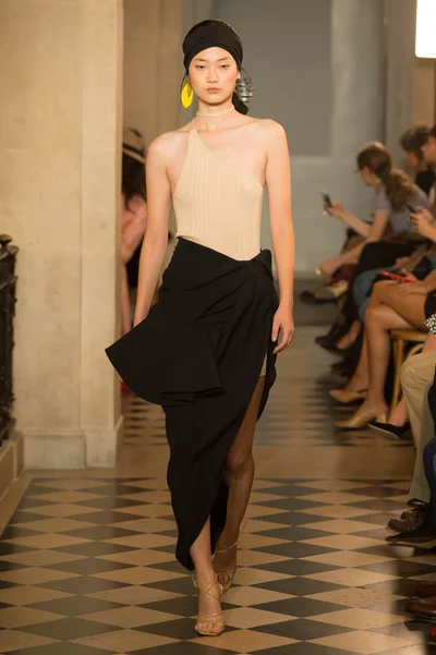Look 29